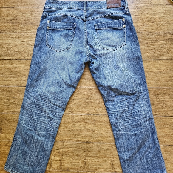 Express Capris - Picture 2 of 3